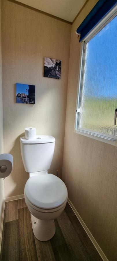 Holiday Caravan, Sleeps 6 - Hastings Holidays Hollington (East Sussex) Exterior photo