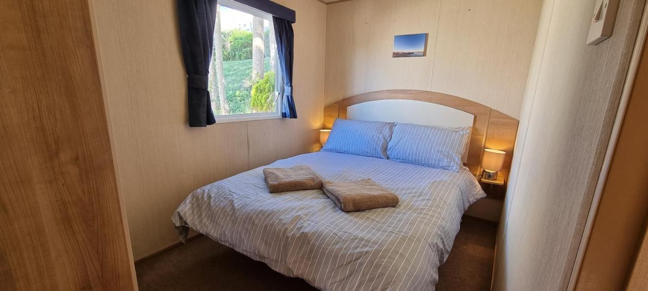 Holiday Caravan, Sleeps 6 - Hastings Holidays Hollington (East Sussex) Exterior photo